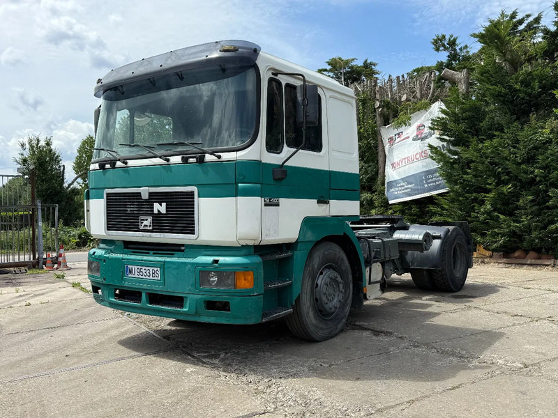 MAN 19.403 4X2 Tractor-unit Spring/Air ZF Manual Gear Low cabine - Cap tractor: Foto 2 MAN 19.403 4X2 Tractor-unit Spring/Air ZF Manual Gear Low cabine - Cap tractor: Foto 2