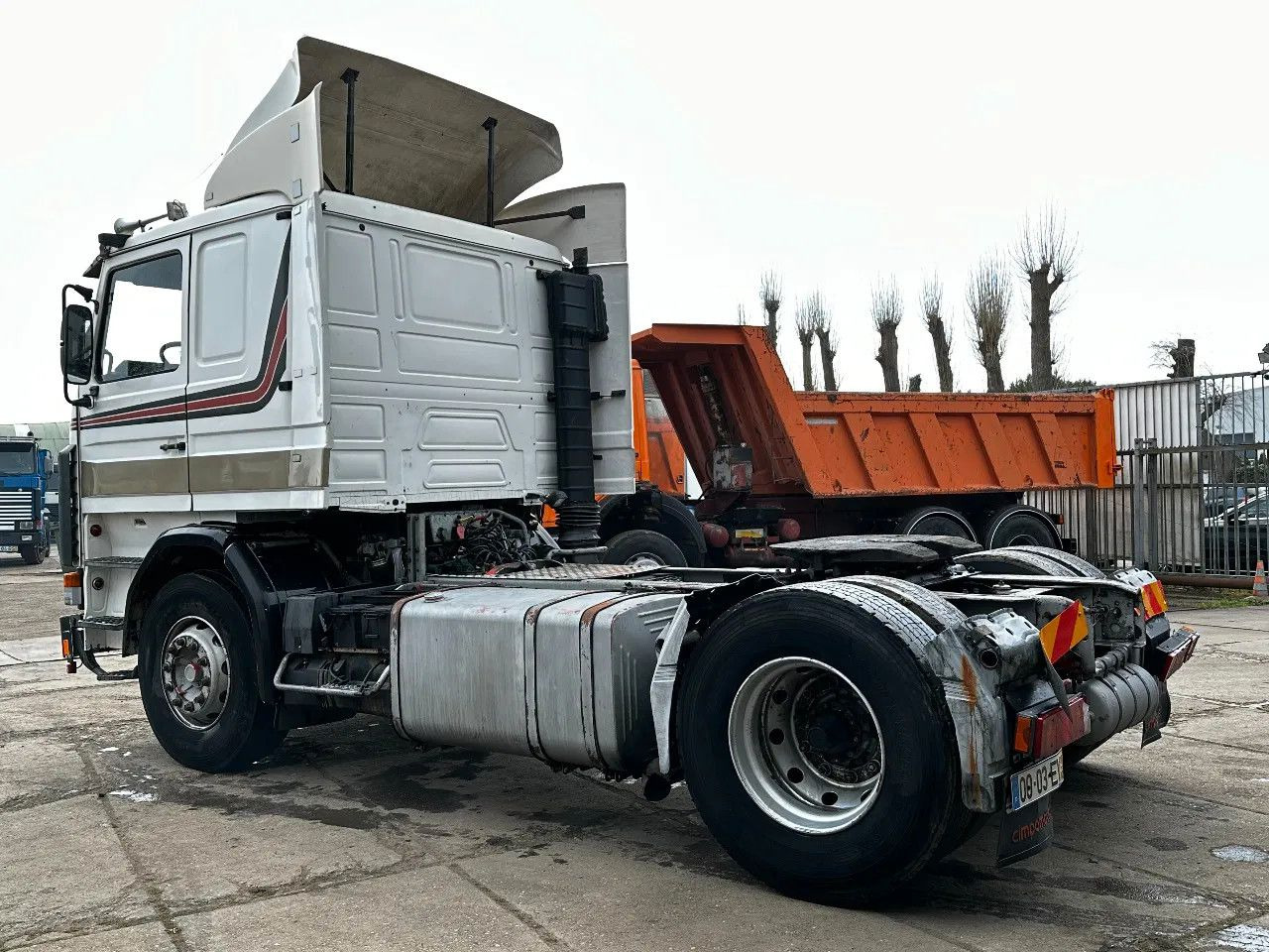 Scania R113-360 4X2 Tractor-unit Spring/Air Manual Gear - Cap tractor: Foto 3 Scania R113-360 4X2 Tractor-unit Spring/Air Manual Gear - Cap tractor: Foto 3