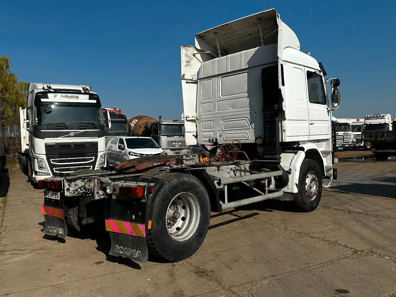 Scania R113-360 4X2 Tractor-unit Spring/Air Manual gear - Cap tractor: Foto 4 Scania R113-360 4X2 Tractor-unit Spring/Air Manual gear - Cap tractor: Foto 4