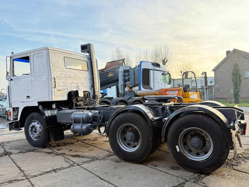 Volvo F 12 Turbo B 380 6X4 Tractor-Unit Spring/Spring Manual Gearbox - Cap tractor: Foto 3 Volvo F 12 Turbo B 380 6X4 Tractor-Unit Spring/Spring Manual Gearbox - Cap tractor: Foto 3