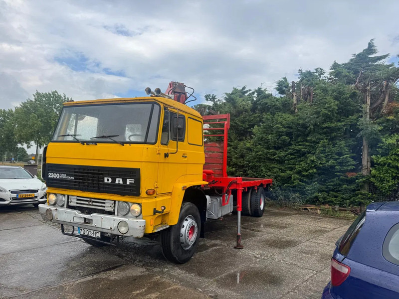 DAF 2300 4X2 Platform + Crane Spring/Spring German truck - Camion platformă: Foto 2 DAF 2300 4X2 Platform + Crane Spring/Spring German truck - Camion platformă: Foto 2