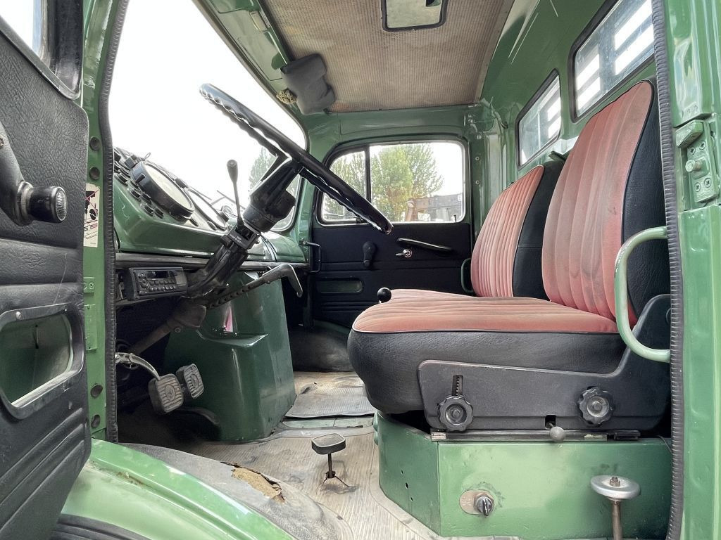 Camion basculantă Mercedes-Benz 911 4X2 Tipper Manual Gear Spring/Spring *Top co Mercedes-Benz 911 4X2 Tipper Manual Gear Spring/Spring *Top co: Foto 6
