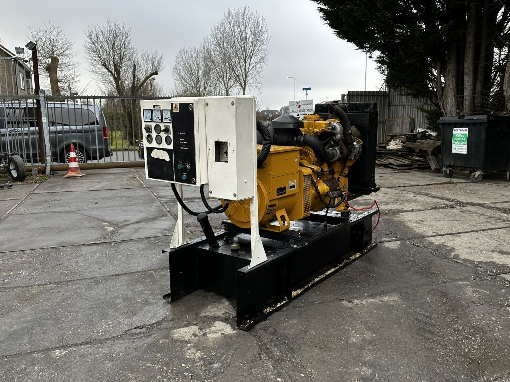 Olympian 60KVA Generator 3 Phase - Generator electric: Foto 2 Olympian 60KVA Generator 3 Phase - Generator electric: Foto 2