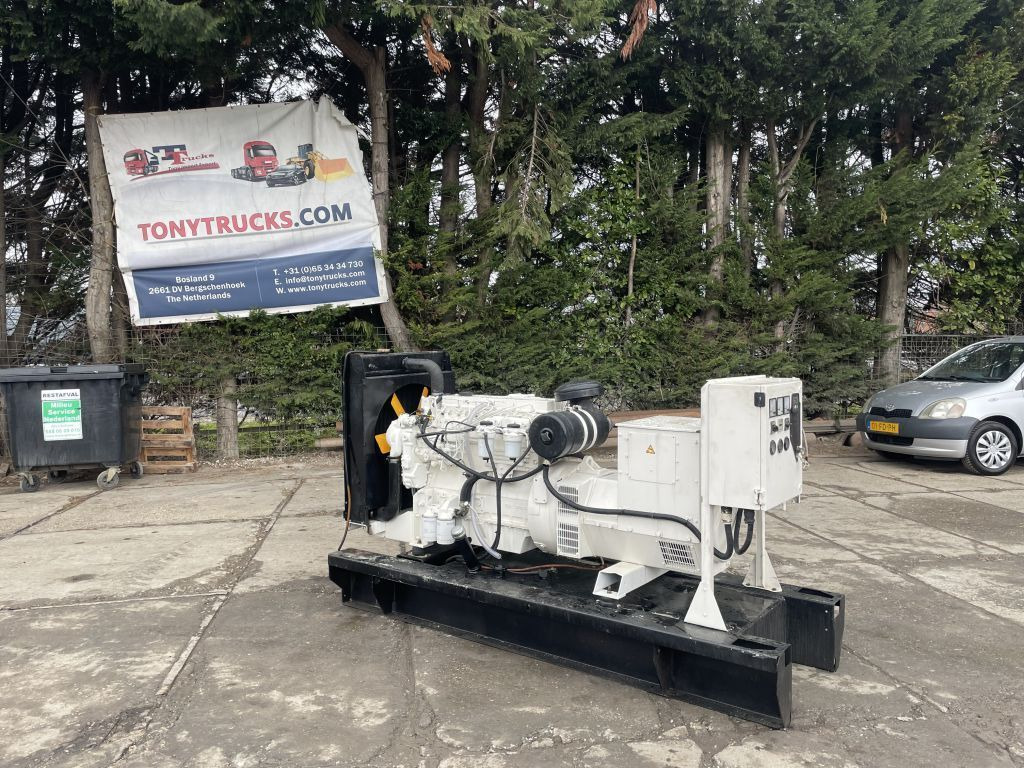 Perkins 100 KVA Generator 3 Phase Perkins 100 KVA Generator 3 Phase - Generator electric: Foto 1 Perkins 100 KVA Generator 3 Phase Perkins 100 KVA Generator 3 Phase - Generator electric: Foto 1