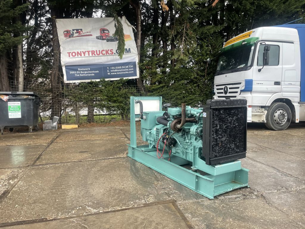 Perkins 85 KVA Generator 3 Phase Perkins 85 KVA Generator 3 Phase - Generator electric: Foto 1 Perkins 85 KVA Generator 3 Phase Perkins 85 KVA Generator 3 Phase - Generator electric: Foto 1