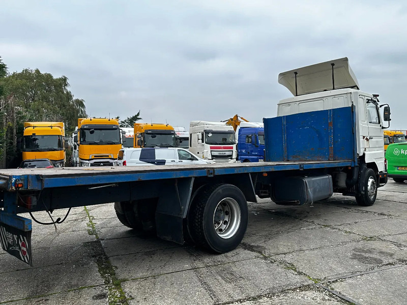 Scania P113-360 4X2 Platform Manual Gear Retarder - Camion platformă: Foto 4 Scania P113-360 4X2 Platform Manual Gear Retarder - Camion platformă: Foto 4