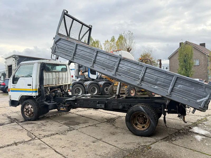 Toyota DYNA 400 4X2 Tipper Spring/Spring Manual Gearbox 7.5T - Camion basculantă: Foto 3 Toyota DYNA 400 4X2 Tipper Spring/Spring Manual Gearbox 7.5T - Camion basculantă: Foto 3