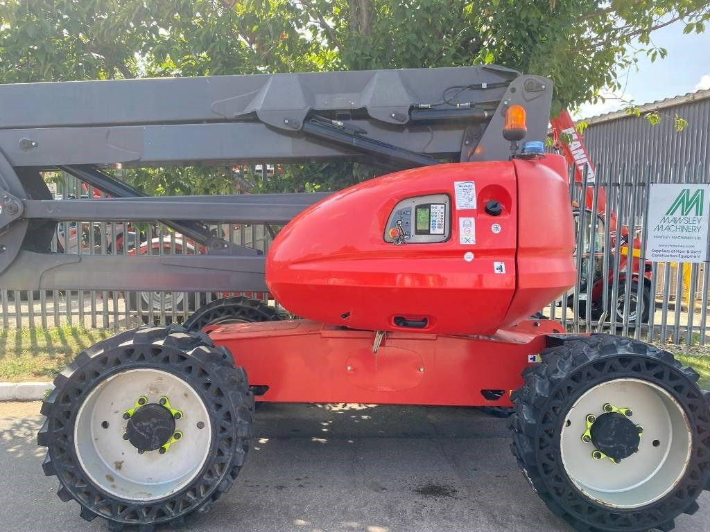 Manitou 200 ATJ - Nacela articulata: Foto 3 Manitou 200 ATJ - Nacela articulata: Foto 3