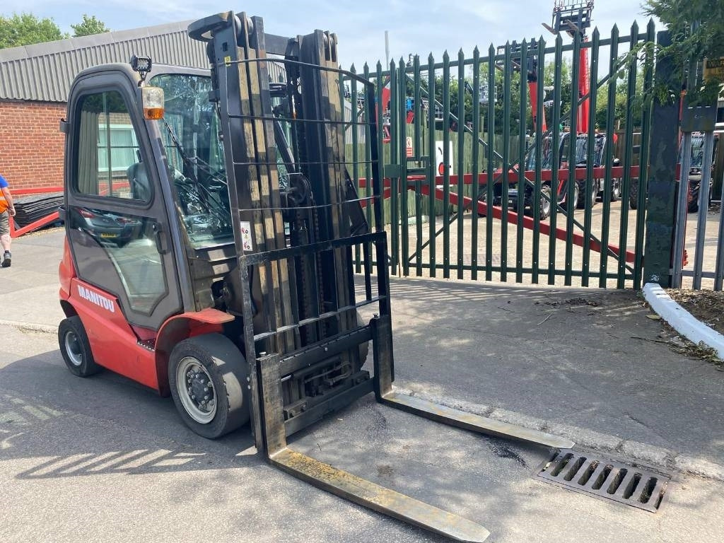 Manitou Mi25D - Stivuitor diesel: Foto 1 Manitou Mi25D - Stivuitor diesel: Foto 1