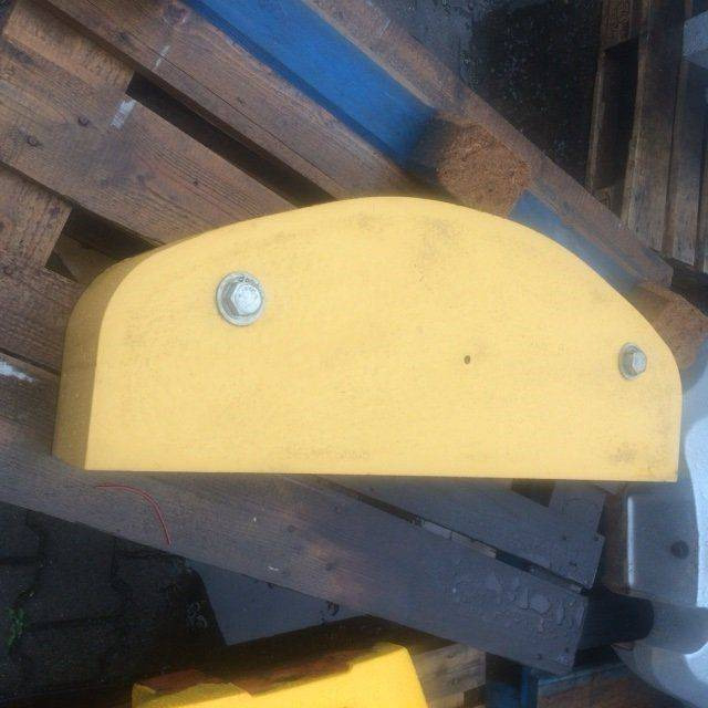 Additional counterweight - Contragreutate pentru Stivuitor: Foto 1 Additional counterweight - Contragreutate pentru Stivuitor: Foto 1