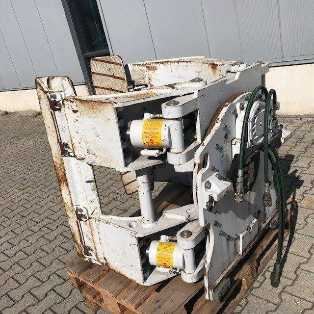 Cascade Rotating Roll clamp - Clemă: Foto 1 Cascade Rotating Roll clamp - Clemă: Foto 1