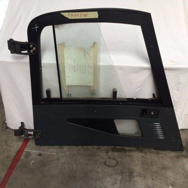 Door right for Linde series 386 - Uşă și piese pentru Stivuitor: Foto 2 Door right for Linde series 386 - Uşă și piese pentru Stivuitor: Foto 2
