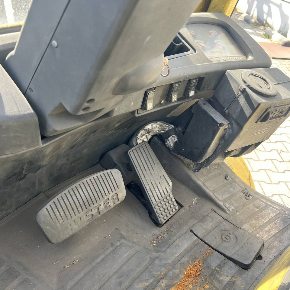 Hyster H4.50XM - Stivuitor diesel: Foto 4 Hyster H4.50XM - Stivuitor diesel: Foto 4
