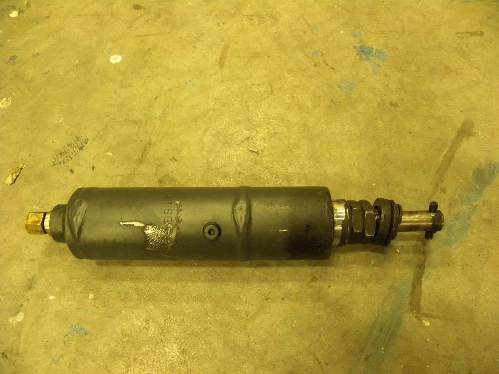 Lifting cylinder for Still CS16SD/1036 - Cilindru hidraulic pentru Stivuitor: Foto 1 Lifting cylinder for Still CS16SD/1036 - Cilindru hidraulic pentru Stivuitor: Foto 1