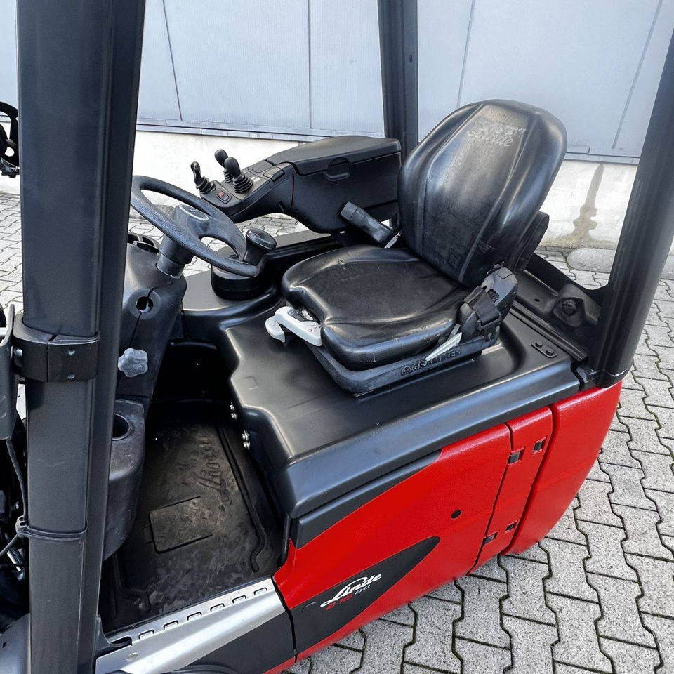 Linde E15 (386-02) EVO - Electrostivuitor: Foto 3 Linde E15 (386-02) EVO - Electrostivuitor: Foto 3