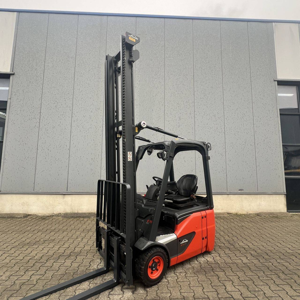 Linde E15 (386-02) EVO - Electrostivuitor: Foto 1 Linde E15 (386-02) EVO - Electrostivuitor: Foto 1