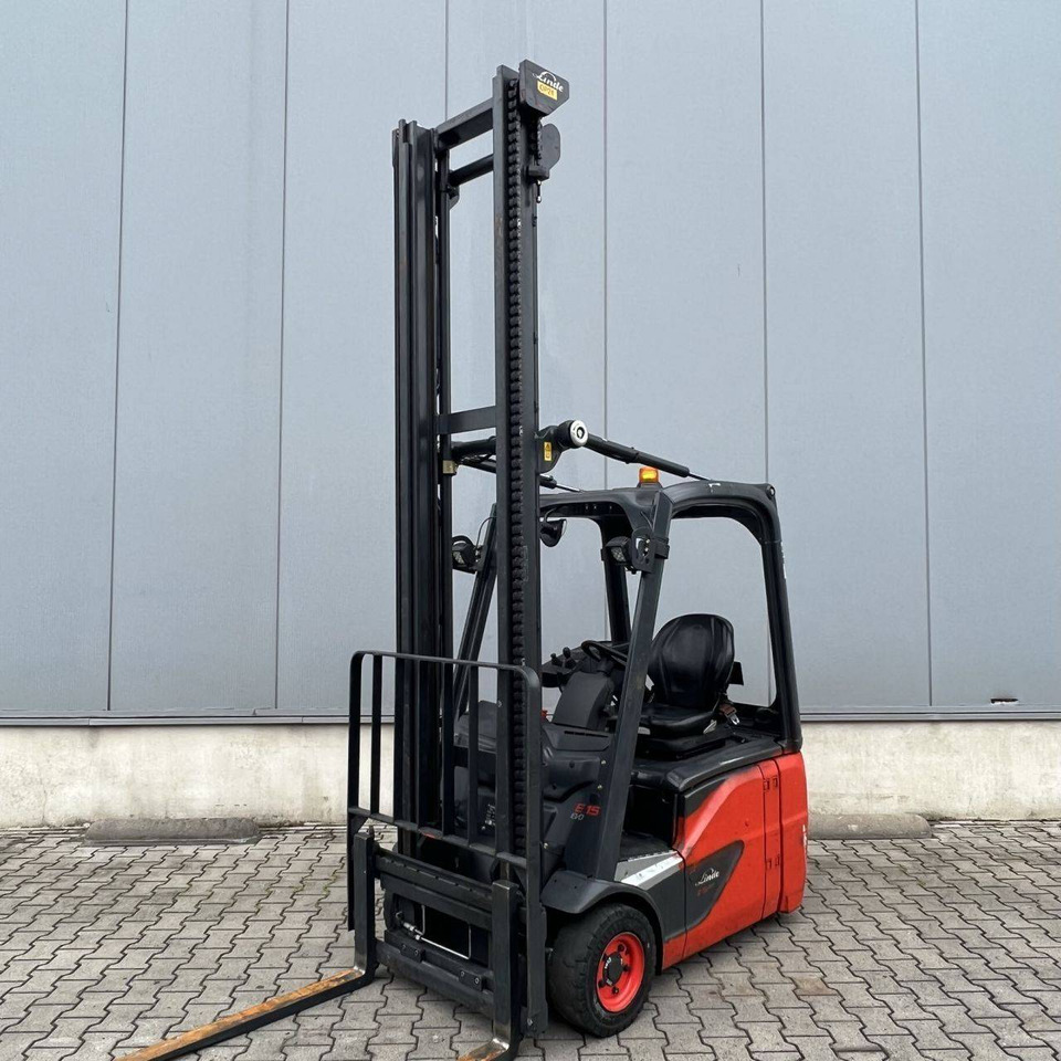 Linde E15 (386-02) EVO - Electrostivuitor: Foto 1 Linde E15 (386-02) EVO - Electrostivuitor: Foto 1