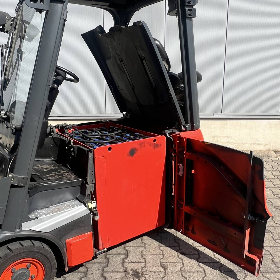 Leasing de Linde E16PH (386-02) EVO Linde E16PH (386-02) EVO: Foto 10 Leasing de Linde E16PH (386-02) EVO Linde E16PH (386-02) EVO: Foto 10