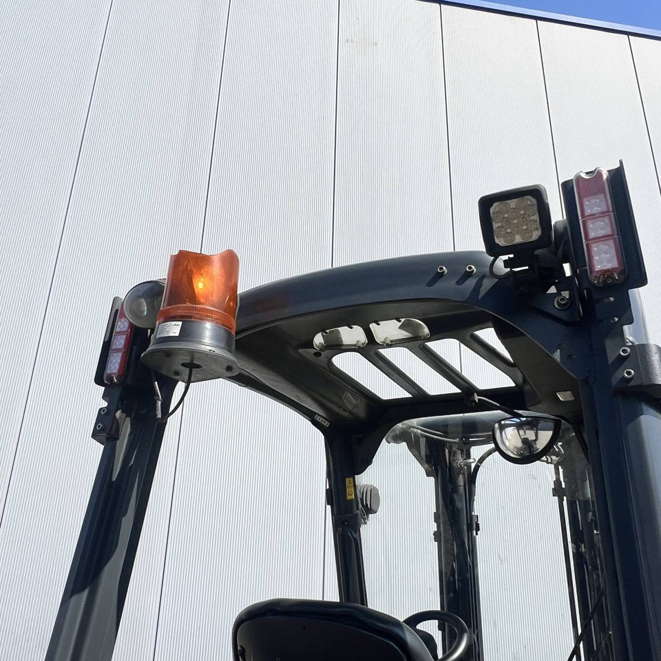 Leasing de Linde E16PH (386-02) EVO Linde E16PH (386-02) EVO: Foto 18 Leasing de Linde E16PH (386-02) EVO Linde E16PH (386-02) EVO: Foto 18