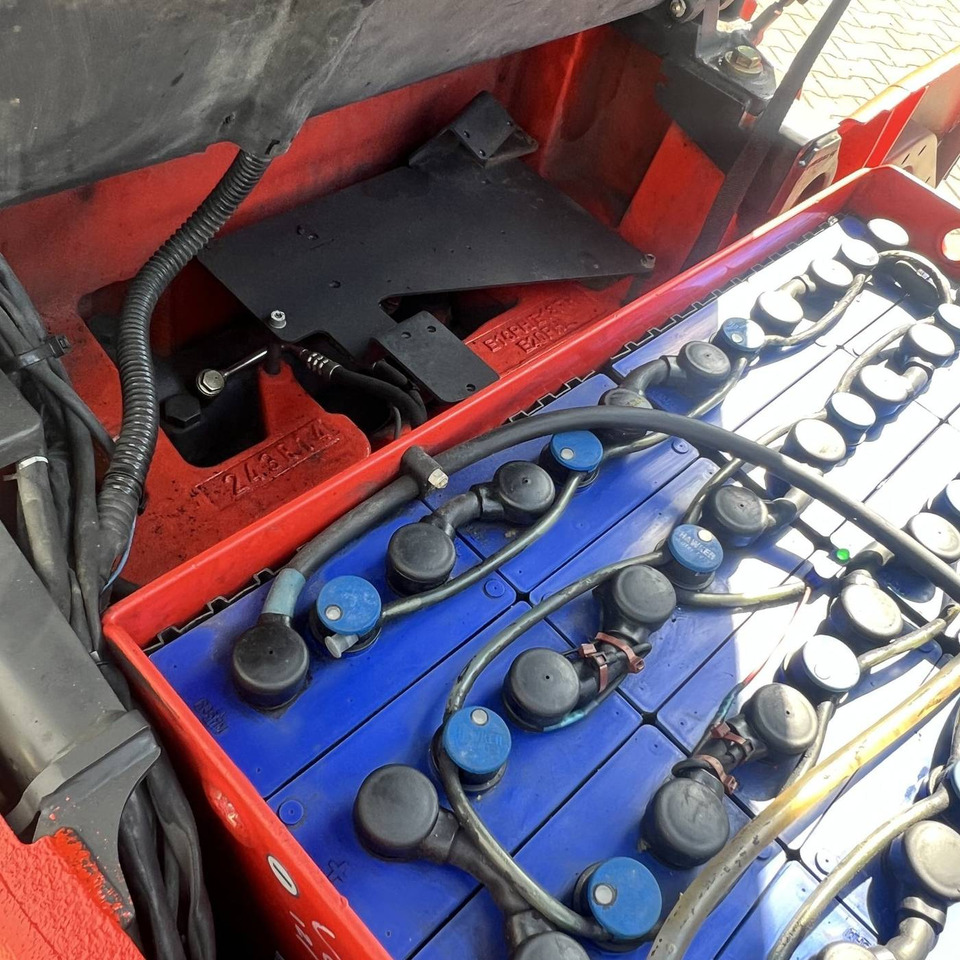 Leasing de Linde E16PH (386-02) EVO Linde E16PH (386-02) EVO: Foto 12 Leasing de Linde E16PH (386-02) EVO Linde E16PH (386-02) EVO: Foto 12