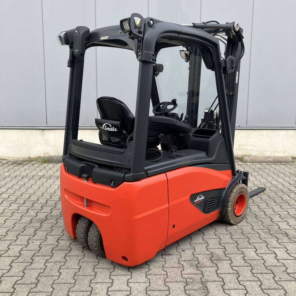 Linde E18 (386-02) EVO - Electrostivuitor: Foto 2 Linde E18 (386-02) EVO - Electrostivuitor: Foto 2