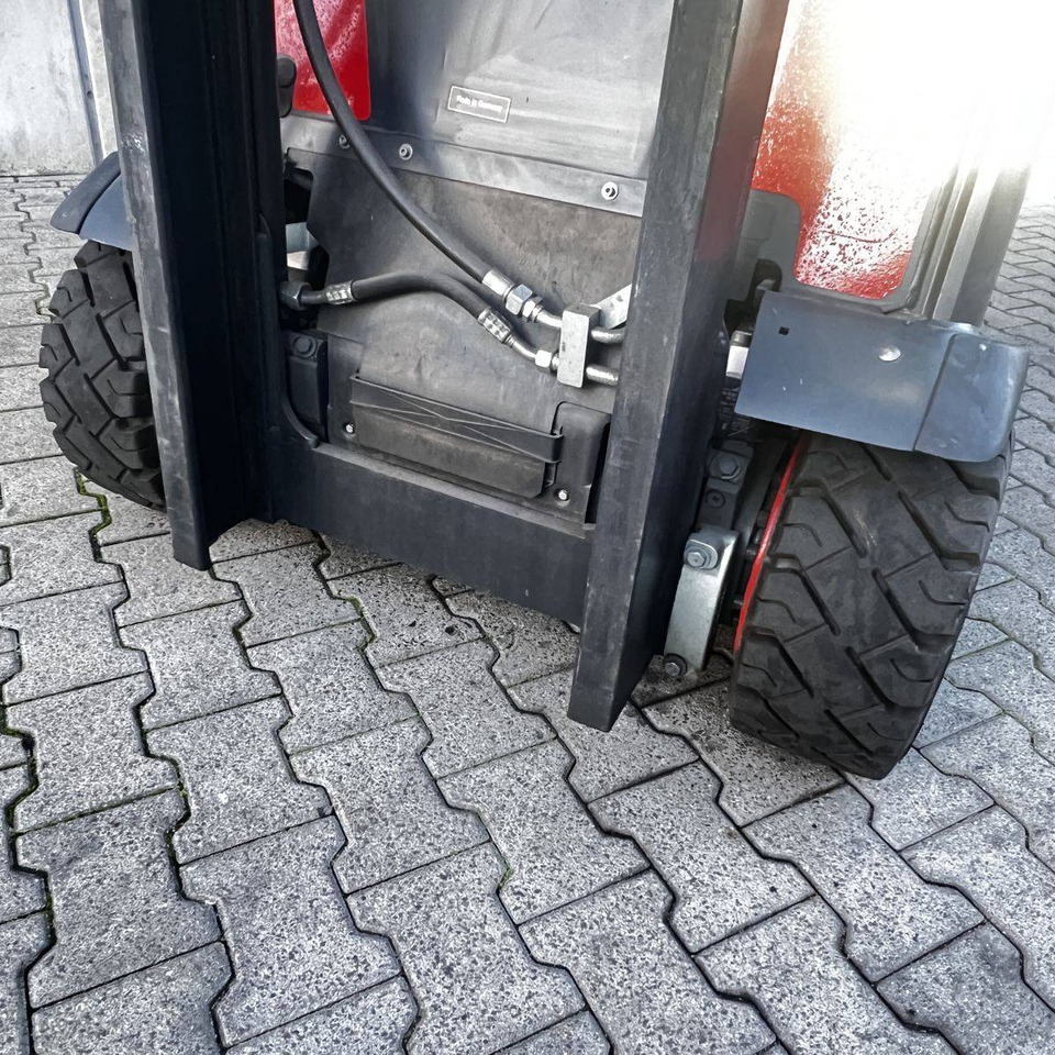 Leasing de Linde E20PH (386-02) EVO Linde E20PH (386-02) EVO: Foto 14 Leasing de Linde E20PH (386-02) EVO Linde E20PH (386-02) EVO: Foto 14