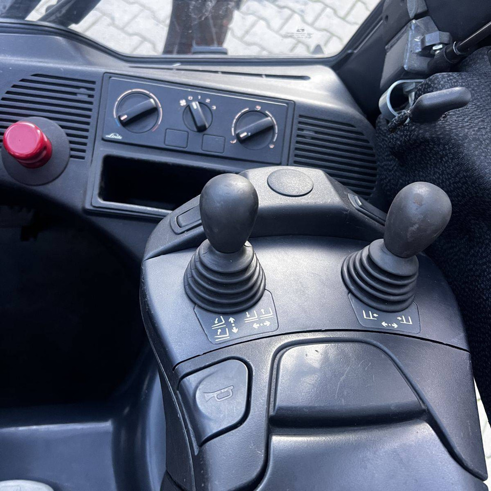 Leasing de Linde E20PH (386-02) EVO Linde E20PH (386-02) EVO: Foto 7 Leasing de Linde E20PH (386-02) EVO Linde E20PH (386-02) EVO: Foto 7