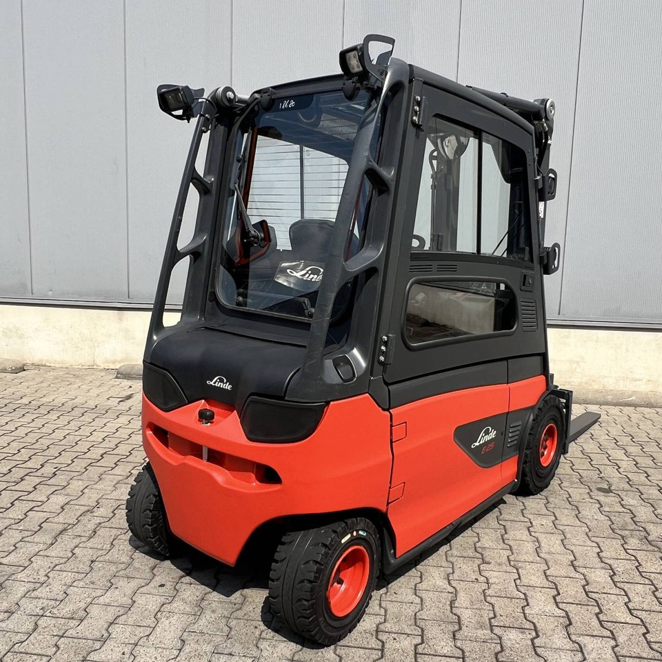 Linde E25L (387) - Electrostivuitor: Foto 3 Linde E25L (387) - Electrostivuitor: Foto 3