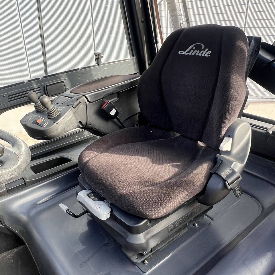 Linde E35/600H (388) - Electrostivuitor: Foto 4 Linde E35/600H (388) - Electrostivuitor: Foto 4