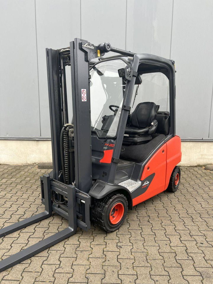 Linde H20T (391) - Stivuitor GPL: Foto 1 Linde H20T (391) - Stivuitor GPL: Foto 1