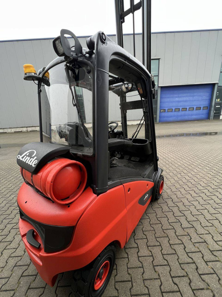 Linde H20T (391) - Stivuitor GPL: Foto 3 Linde H20T (391) - Stivuitor GPL: Foto 3