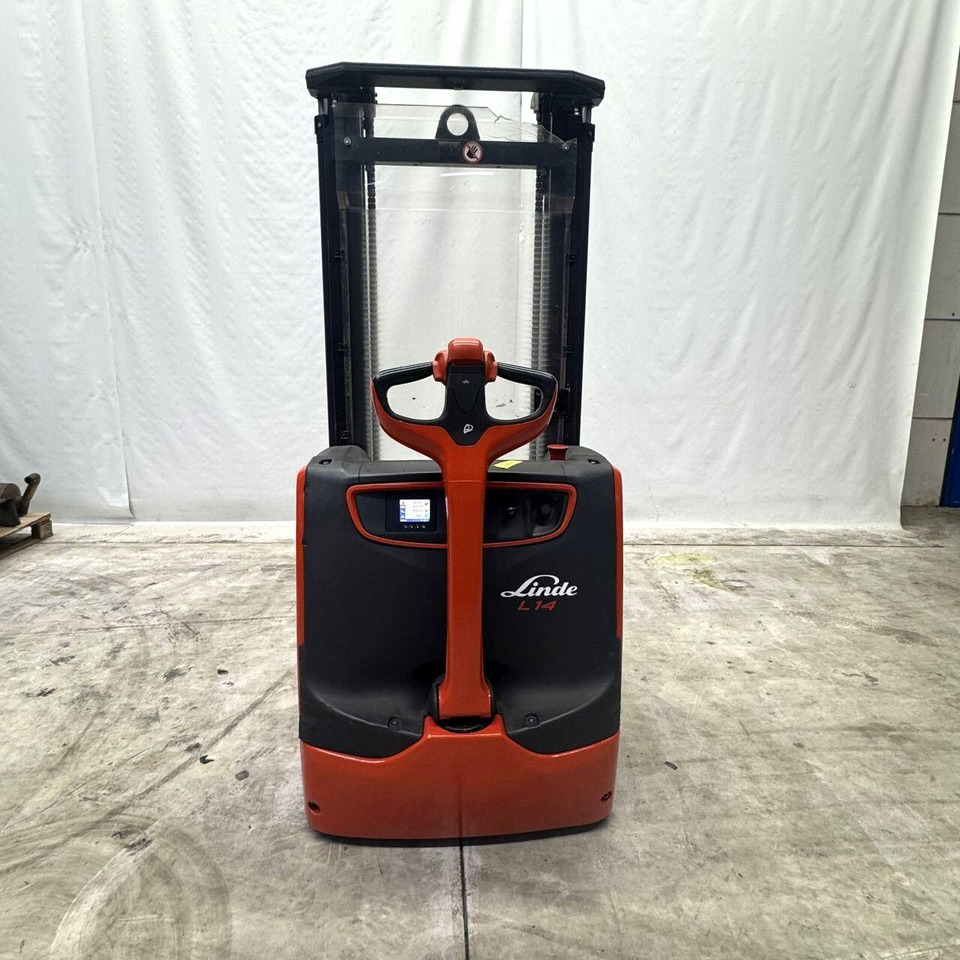 Linde L14 (1173) - Transpalet la mare înălţime: Foto 4 Linde L14 (1173) - Transpalet la mare înălţime: Foto 4