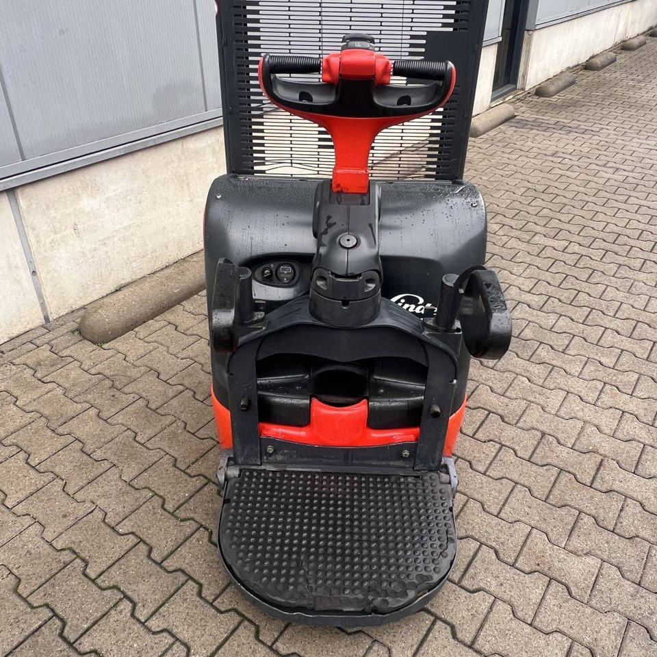 Linde L14AP (372) - Transpalet la mare înălţime: Foto 4 Linde L14AP (372) - Transpalet la mare înălţime: Foto 4