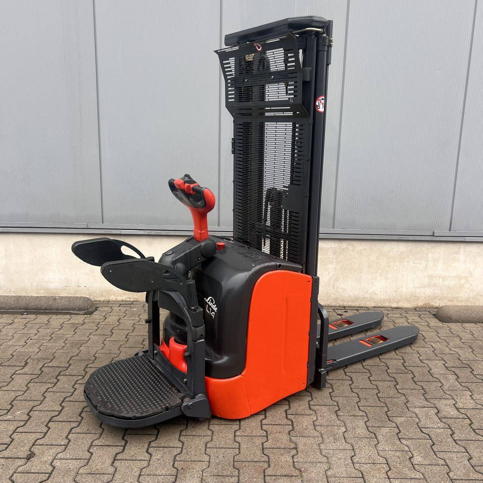 Linde L14AP (372) - Transpalet la mare înălţime: Foto 1 Linde L14AP (372) - Transpalet la mare înălţime: Foto 1