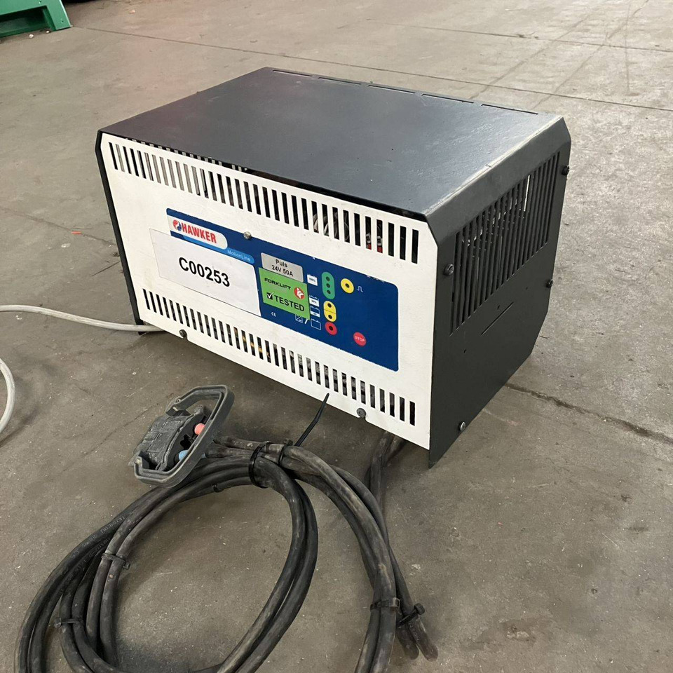 Hawker 24V/50A (2) - Piesă de schimb pentru Stivuitor: Foto 1 Hawker 24V/50A (2) - Piesă de schimb pentru Stivuitor: Foto 1