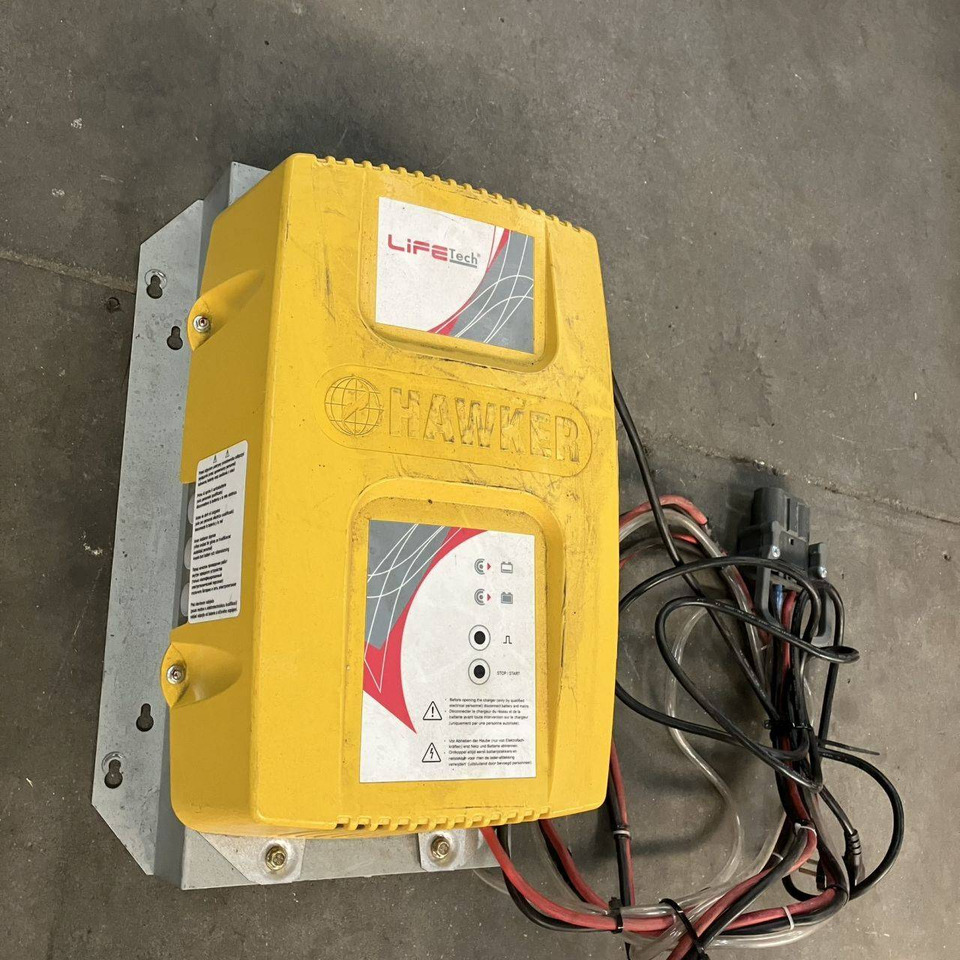Hawker 24V/60A Life Tech (2) - Piesă de schimb pentru Stivuitor: Foto 2 Hawker 24V/60A Life Tech (2) - Piesă de schimb pentru Stivuitor: Foto 2