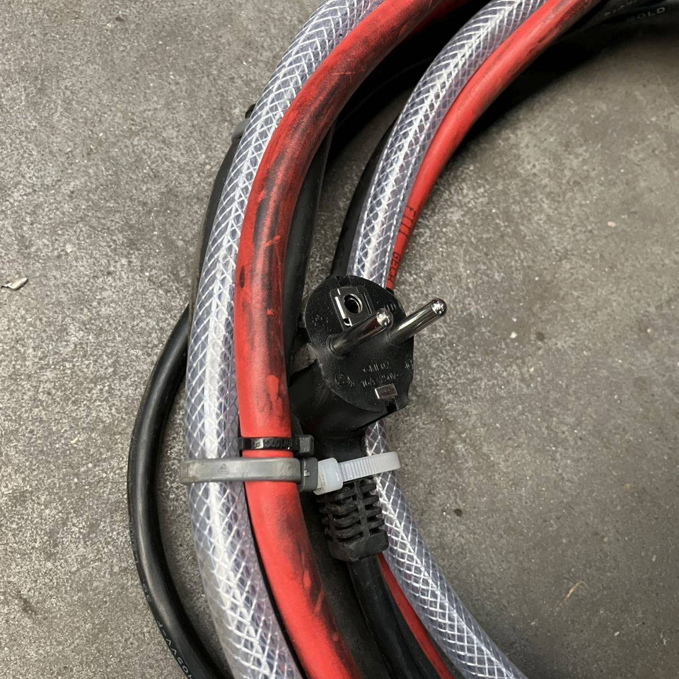 Hawker 24V/72A Lifetech TC1LT - Piesă de schimb pentru Stivuitor: Foto 4 Hawker 24V/72A Lifetech TC1LT - Piesă de schimb pentru Stivuitor: Foto 4