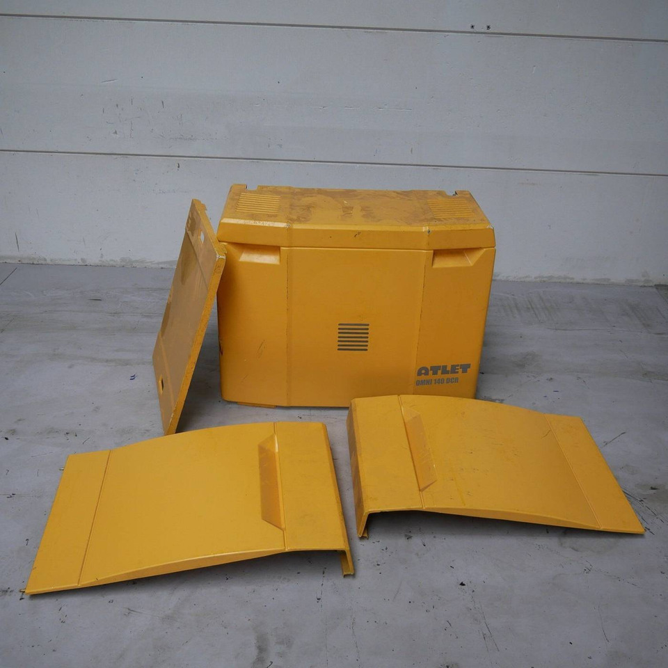 Plastic covers for Dambach, Atlet OMNI 140DCR - Caroserie și exterior pentru Stivuitor: Foto 1 Plastic covers for Dambach, Atlet OMNI 140DCR - Caroserie și exterior pentru Stivuitor: Foto 1