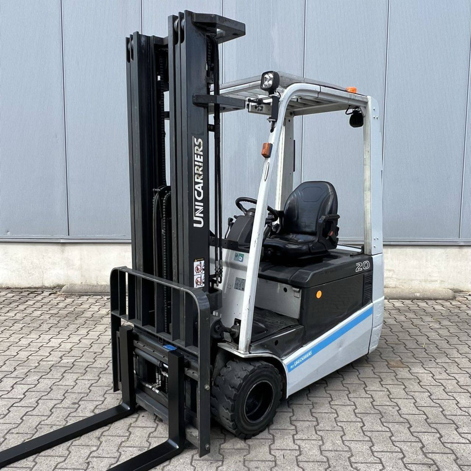Unicarriers TX3-20L (AG1N1L20Q) - Electrostivuitor: Foto 1 Unicarriers TX3-20L (AG1N1L20Q) - Electrostivuitor: Foto 1