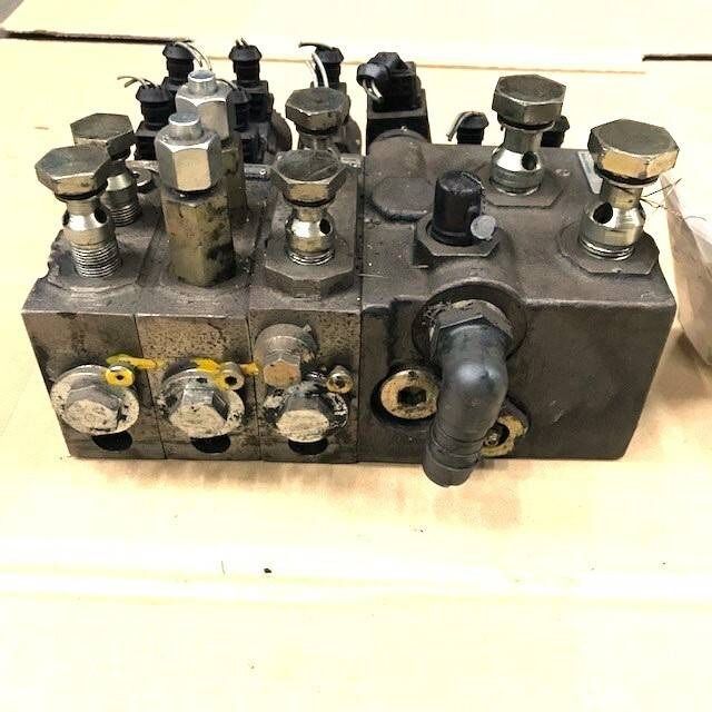 Valve Block for Still R60-30,R60-35, R60-40, R60-45, R60-50 - Supapa hidraulica pentru Stivuitor: Foto 3 Valve Block for Still R60-30,R60-35, R60-40, R60-45, R60-50 - Supapa hidraulica pentru Stivuitor: Foto 3