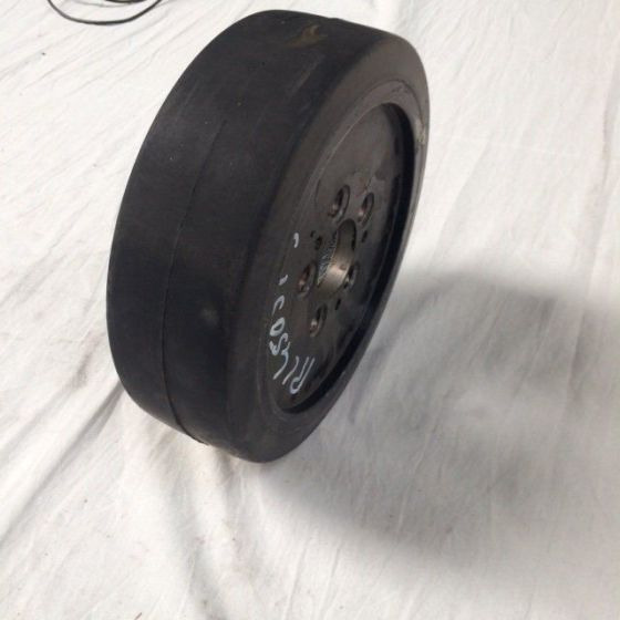 Wheel, rubber for Caterpilar - Servodirecţie pentru Stivuitor: Foto 1 Wheel, rubber for Caterpilar - Servodirecţie pentru Stivuitor: Foto 1