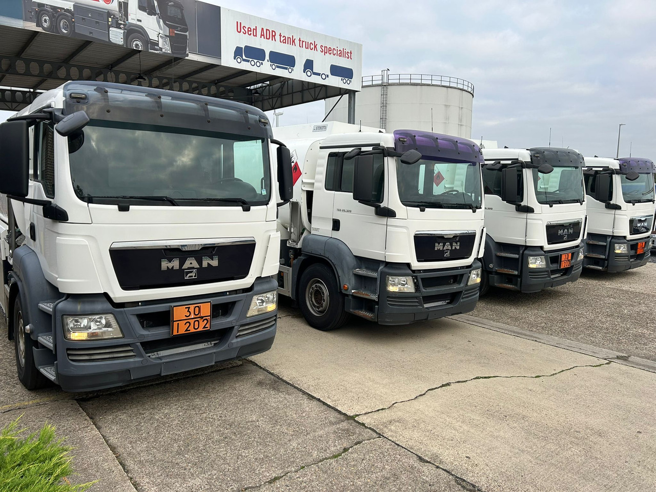 MAN TGS (lot of 4) - Camion cisternă: Foto 3 MAN TGS (lot of 4) - Camion cisternă: Foto 3