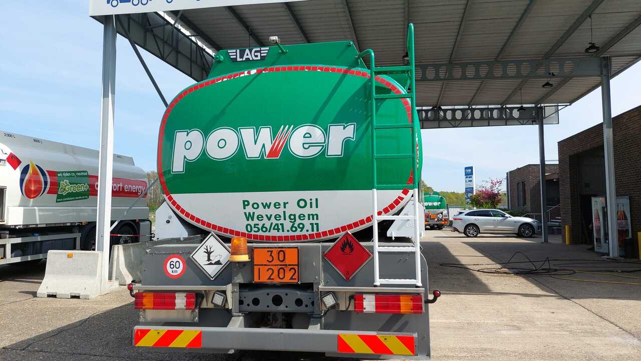 Camion cisternă MERCEDES ACTROS: Foto 11