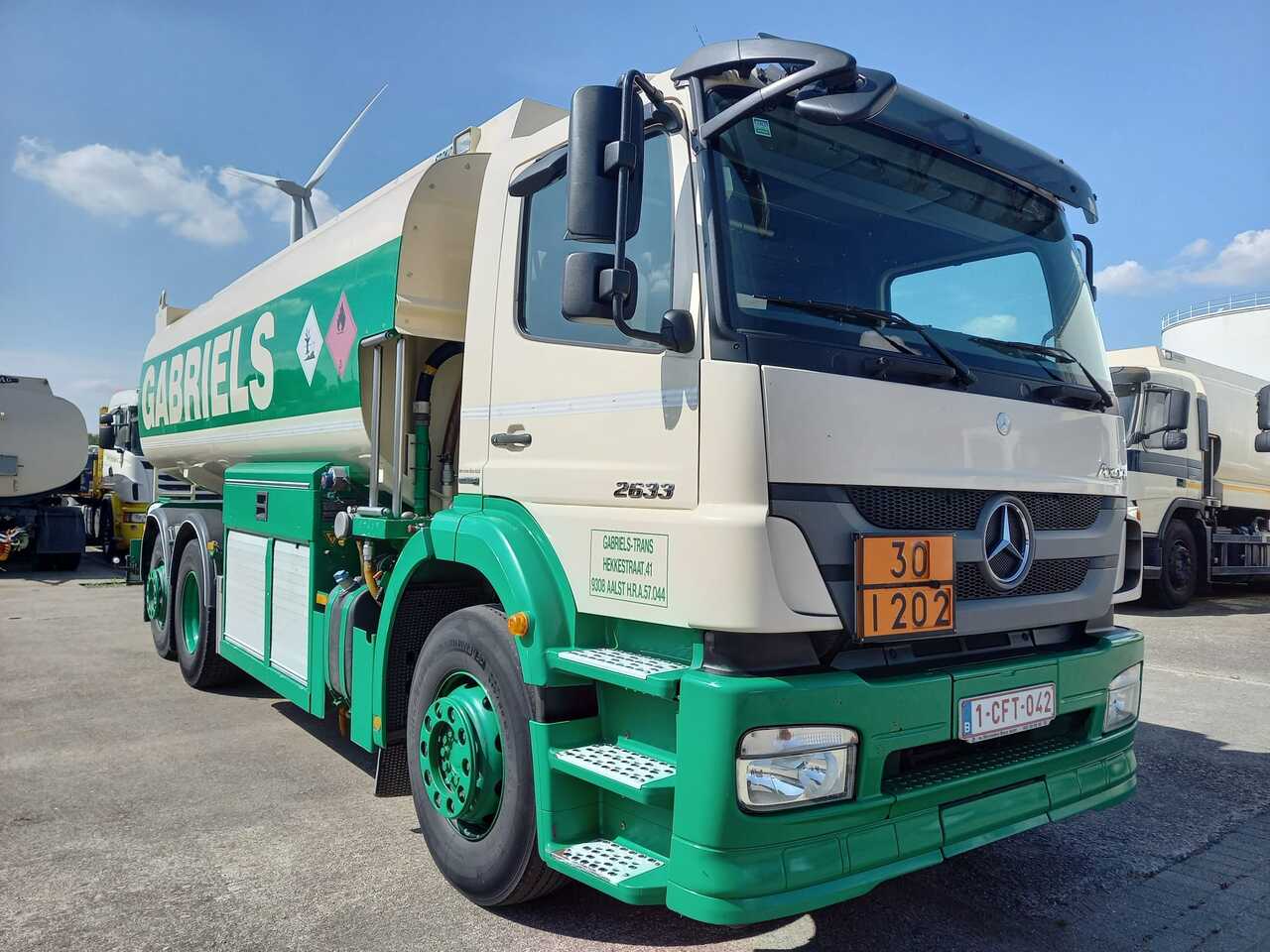 MERCEDES AXOR - Camion cisternă: Foto 5 MERCEDES AXOR - Camion cisternă: Foto 5