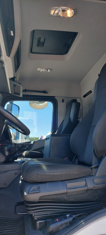 Camion cisternă MERCEDES Antos: Foto 6