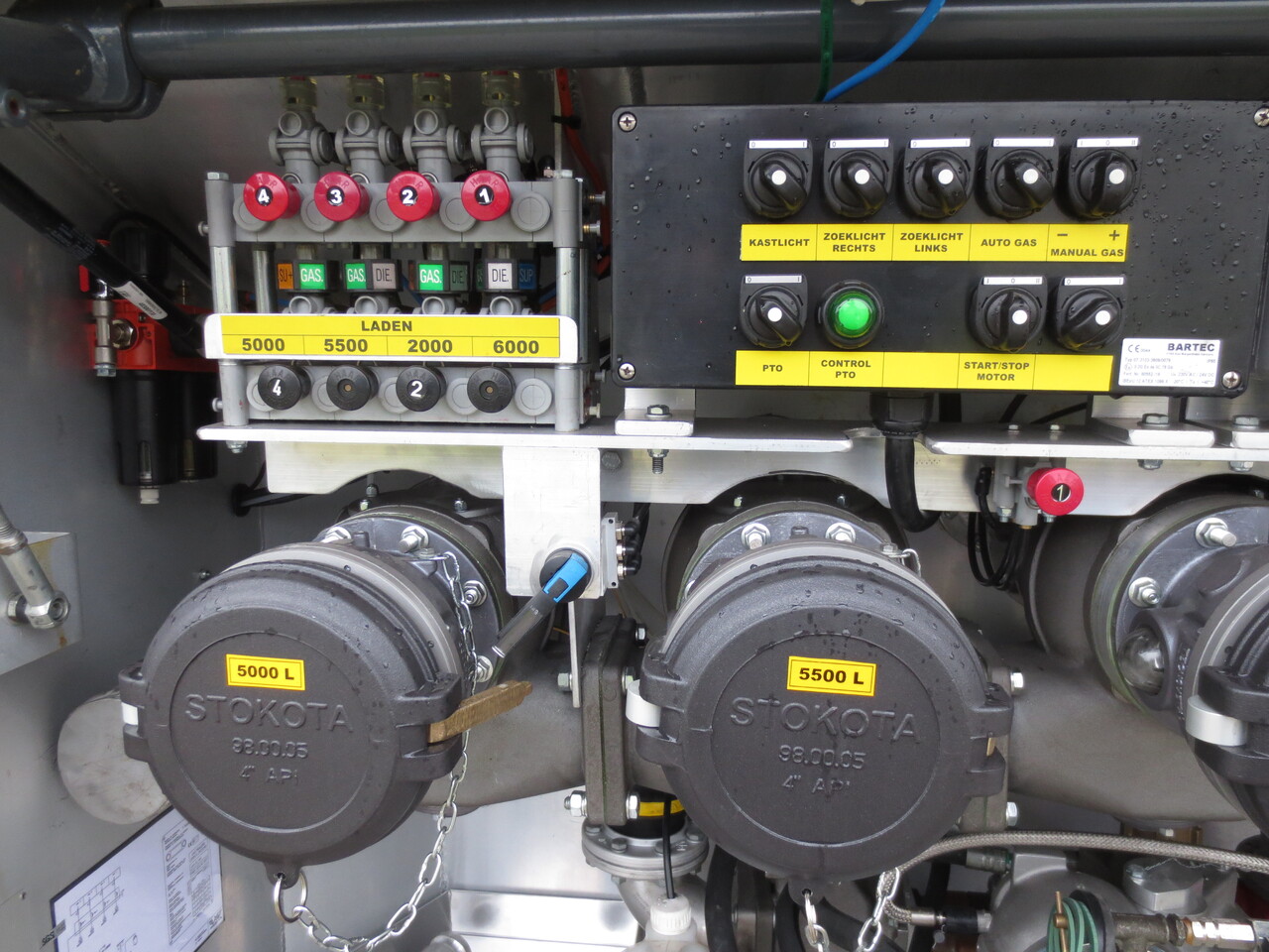 SCANIA G370 - Camion cisternă: Foto 2 SCANIA G370 - Camion cisternă: Foto 2