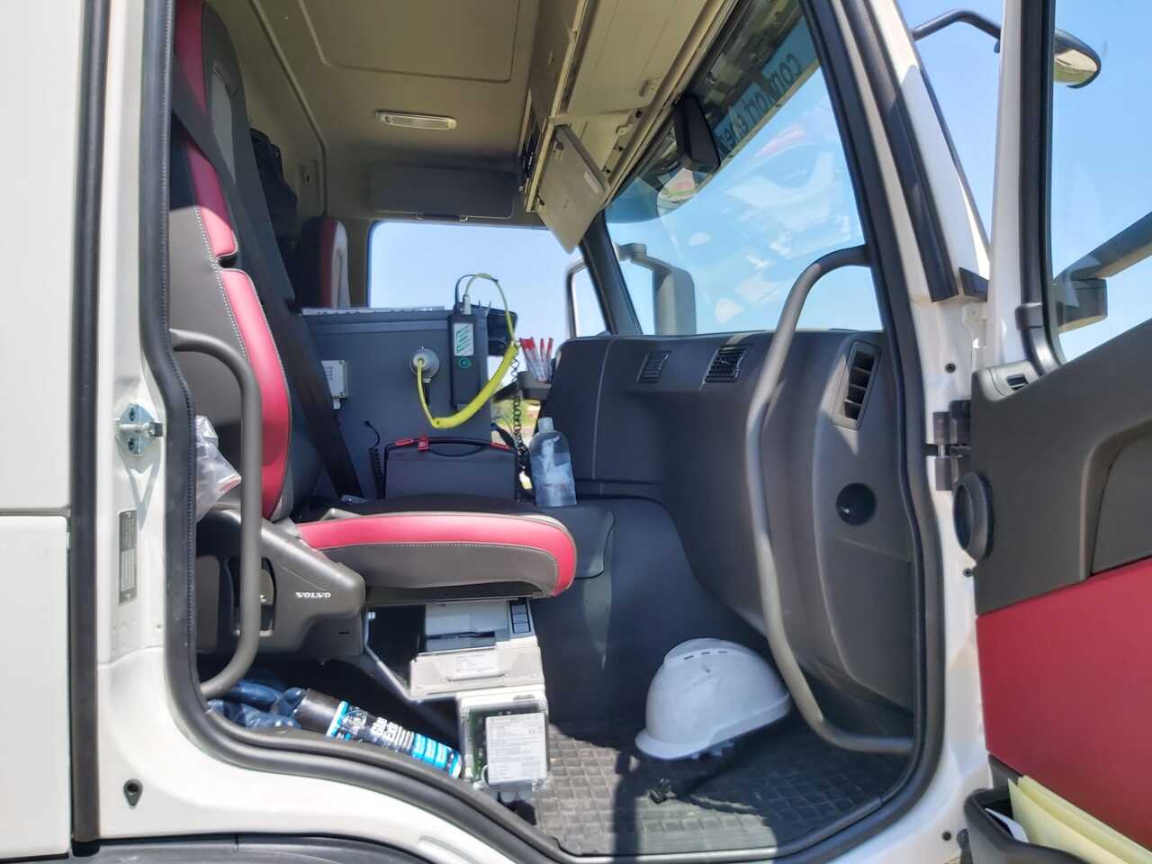 VOLVO FM - Camion cisternă: Foto 5 VOLVO FM - Camion cisternă: Foto 5