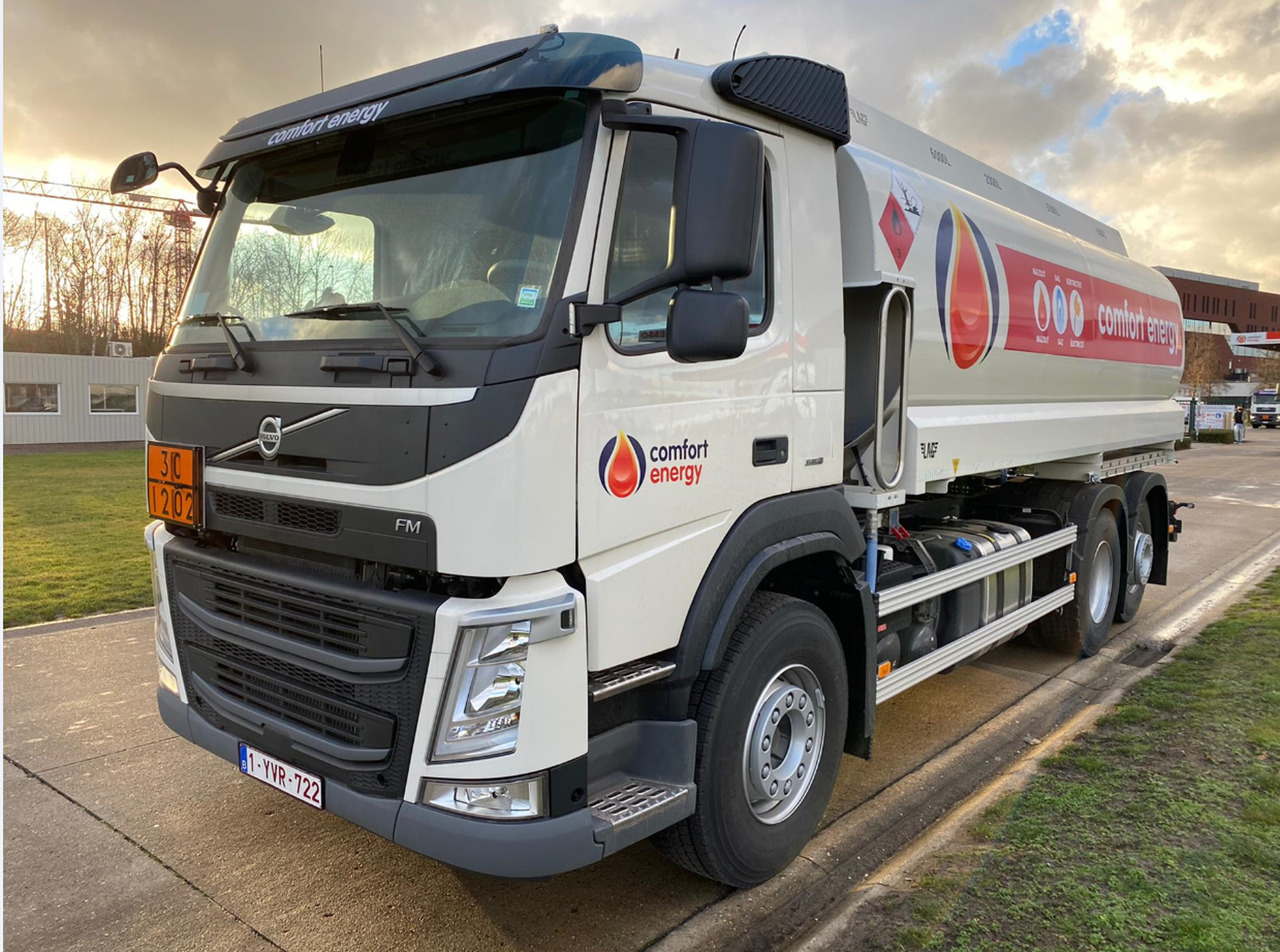 VOLVO FM - Camion cisternă: Foto 1 VOLVO FM - Camion cisternă: Foto 1