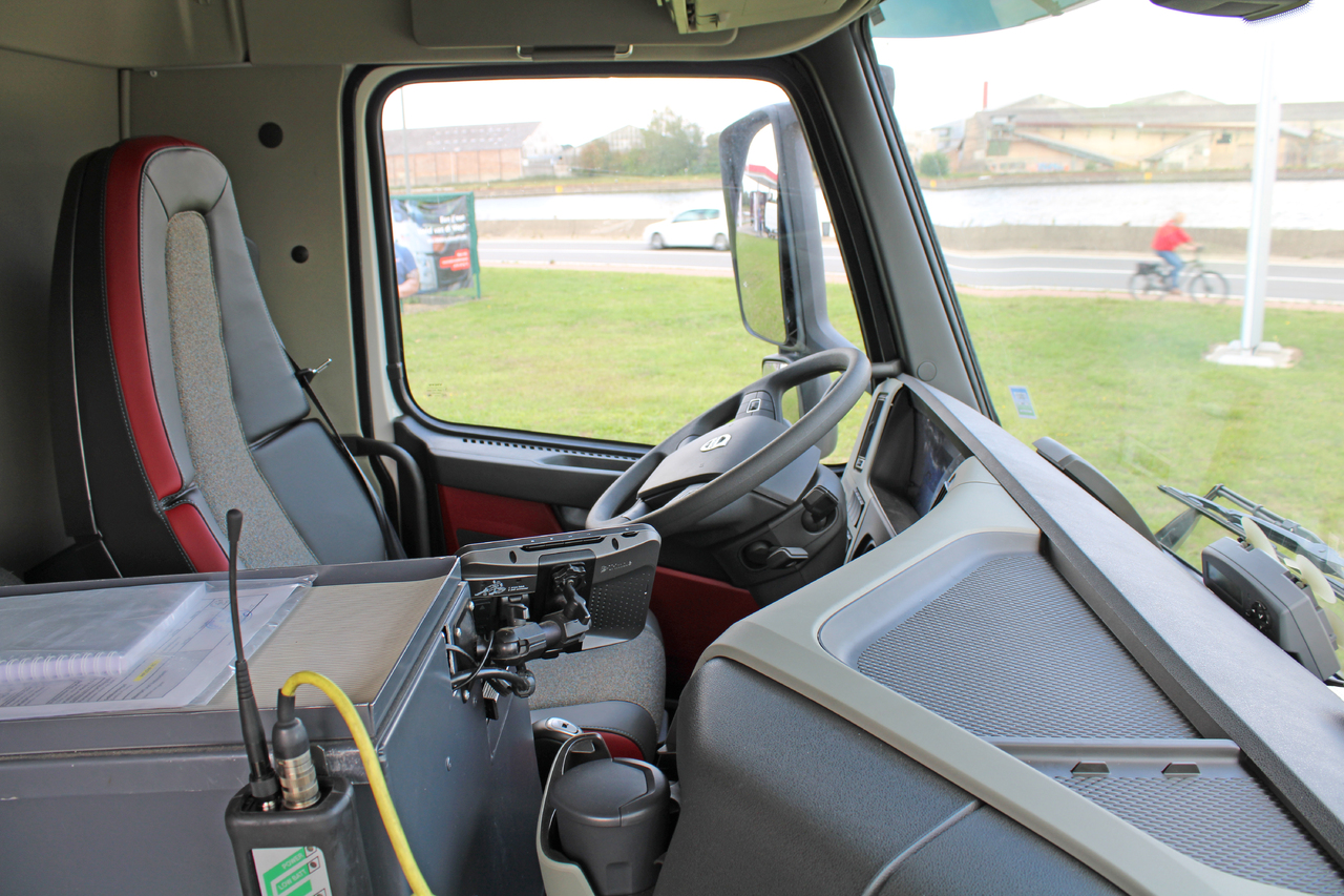 VOLVO FM - Camion cisternă: Foto 5 VOLVO FM - Camion cisternă: Foto 5