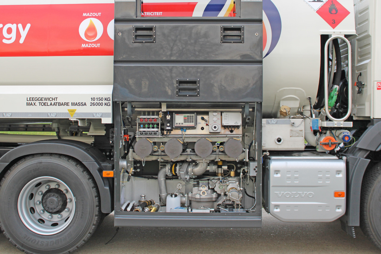 VOLVO FM - Camion cisternă: Foto 2 VOLVO FM - Camion cisternă: Foto 2